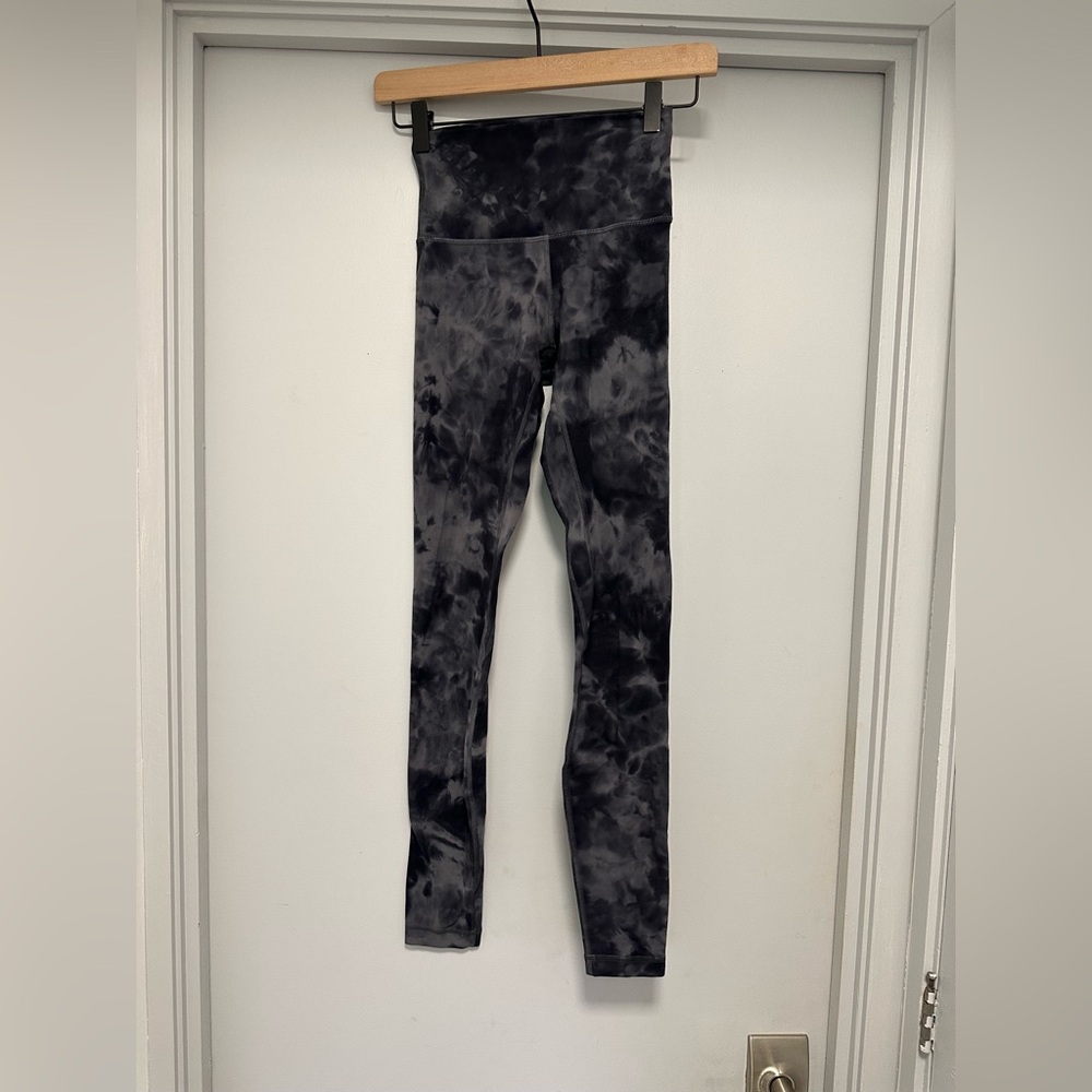 Lululemon Grey Tie-Dye Align Legging